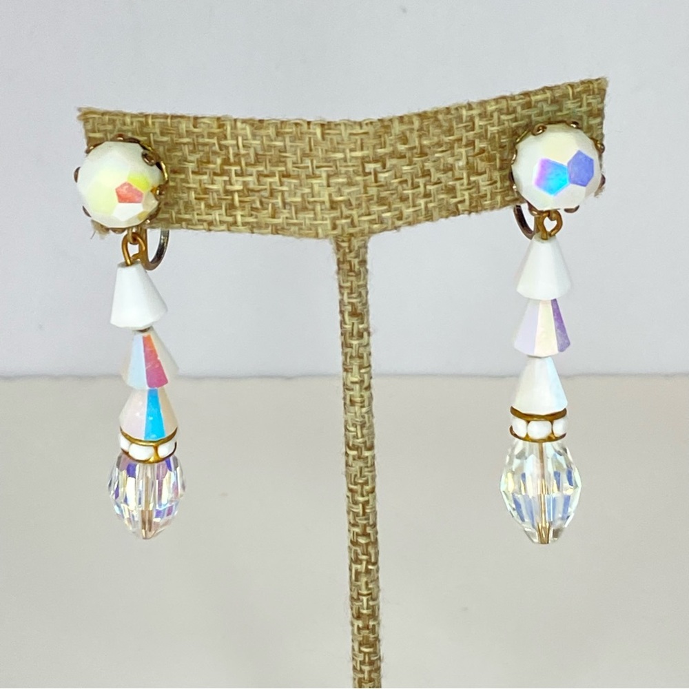 Vintage Faceted Glass‎ Dangle Earrings Aurora Borealis White Clip On